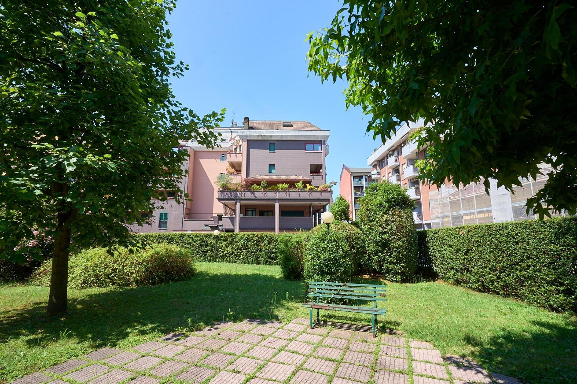 -Luminosa 5 Stars With Balcony- Wifi Netflix 15 Minutes From Duomo Milão Exterior foto
